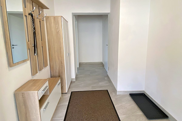Ferienwohnung 2: Flur untere Etage