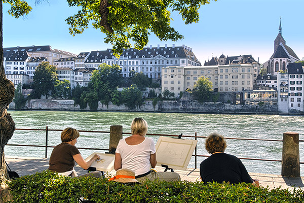 Rheinpromenade in Basel/Schweiz